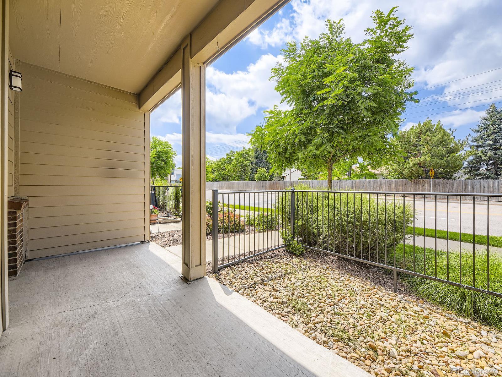 MLS Image #3 for 600 e dry creek place,littleton, Colorado