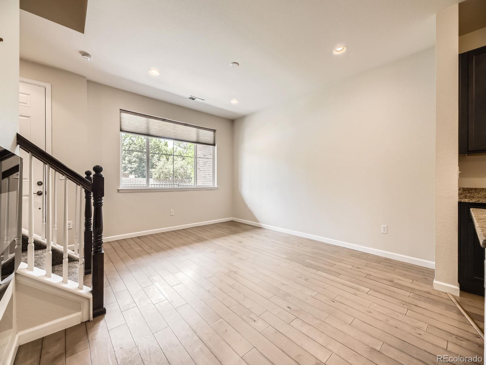 MLS Image #8 for 600 e dry creek place,littleton, Colorado