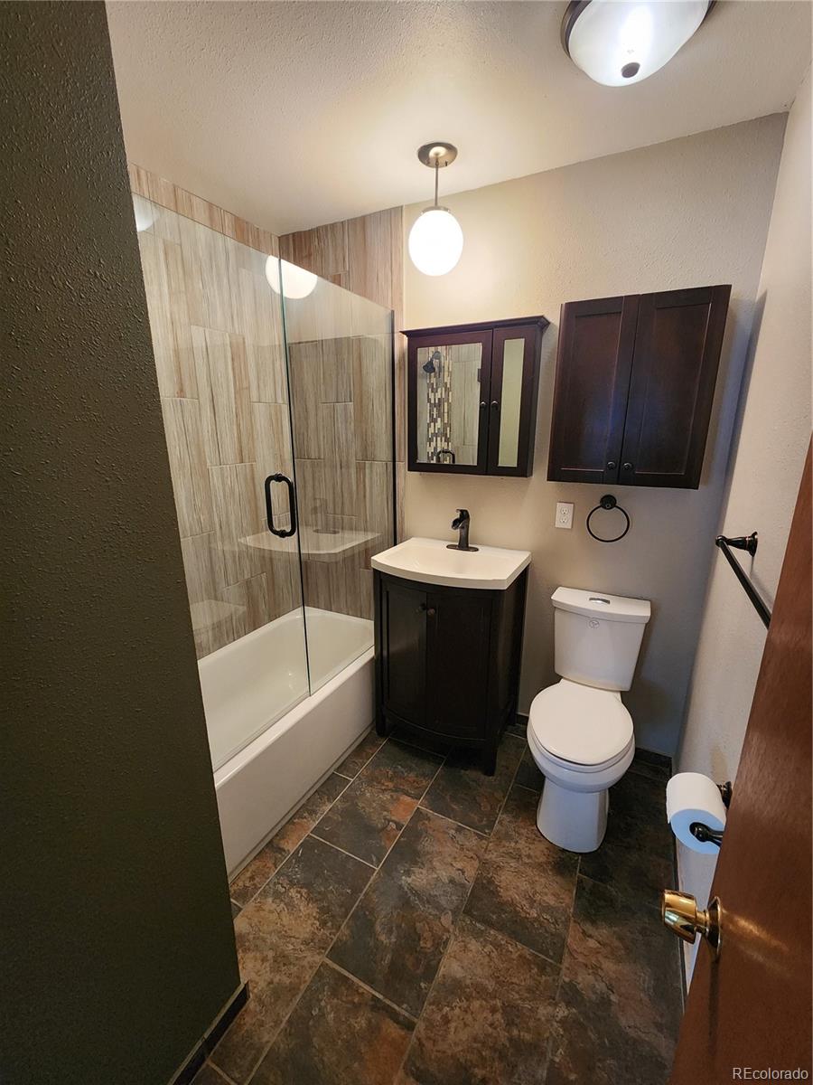 MLS Image #10 for 6525 e harvard avenue,denver, Colorado