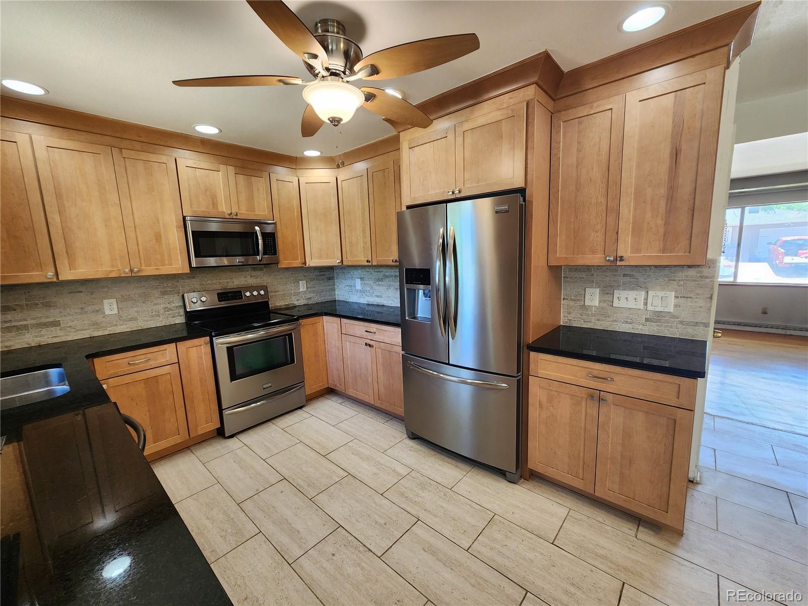 MLS Image #17 for 6525 e harvard avenue,denver, Colorado