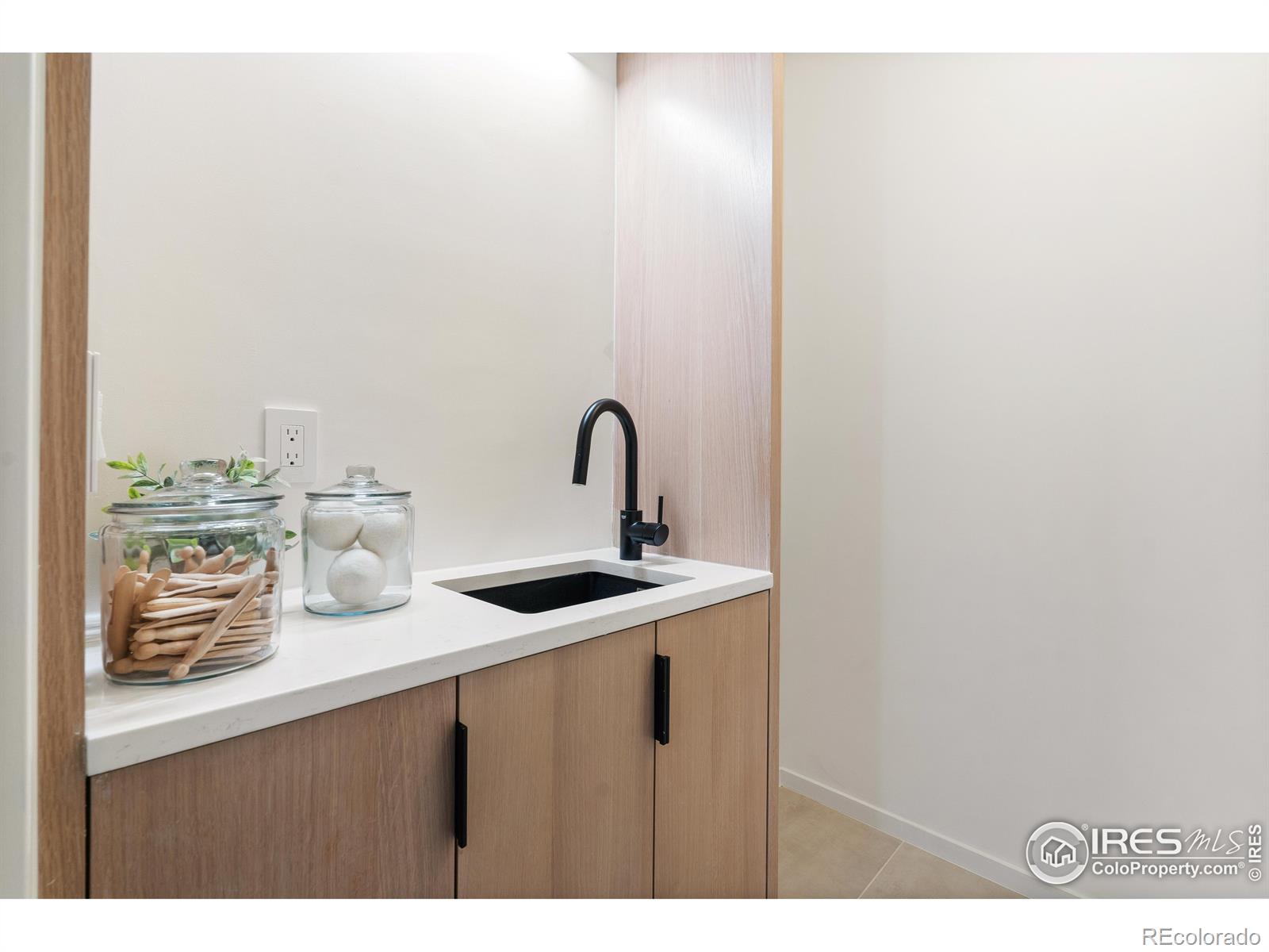 MLS Image #34 for 2206  alpine drive,boulder, Colorado