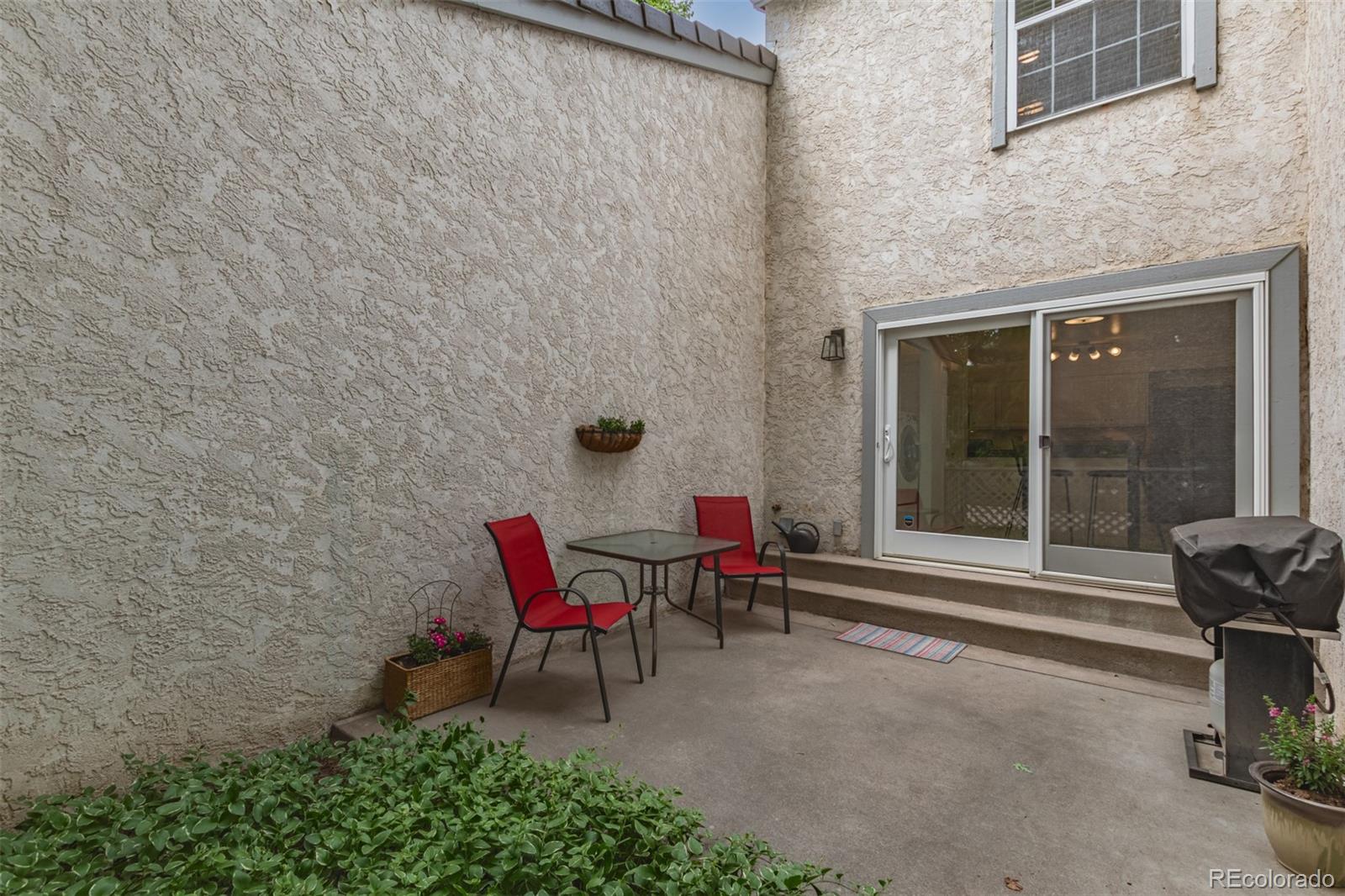 MLS Image #14 for 1633 s trenton street,denver, Colorado