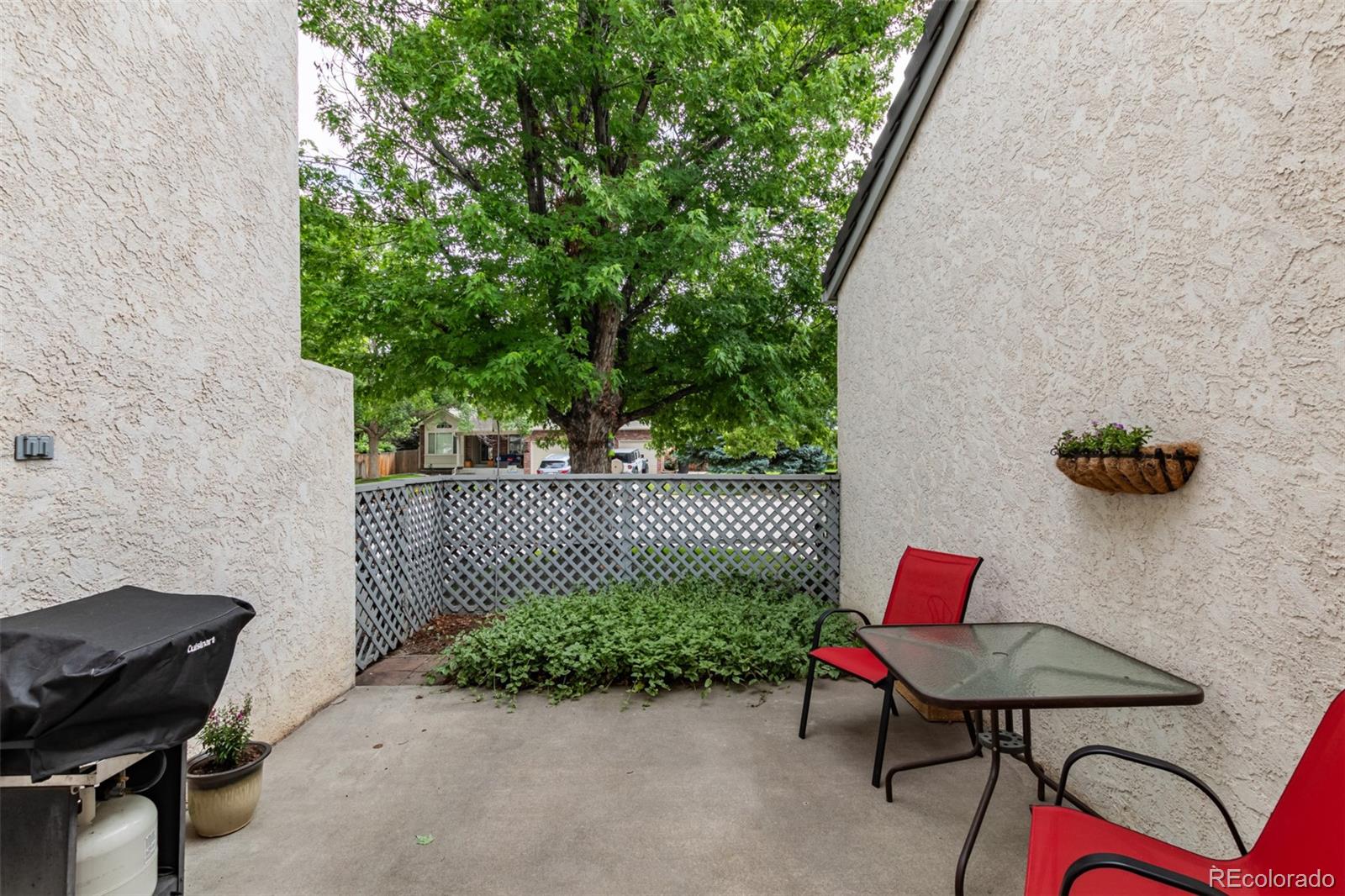 MLS Image #15 for 1633 s trenton street,denver, Colorado