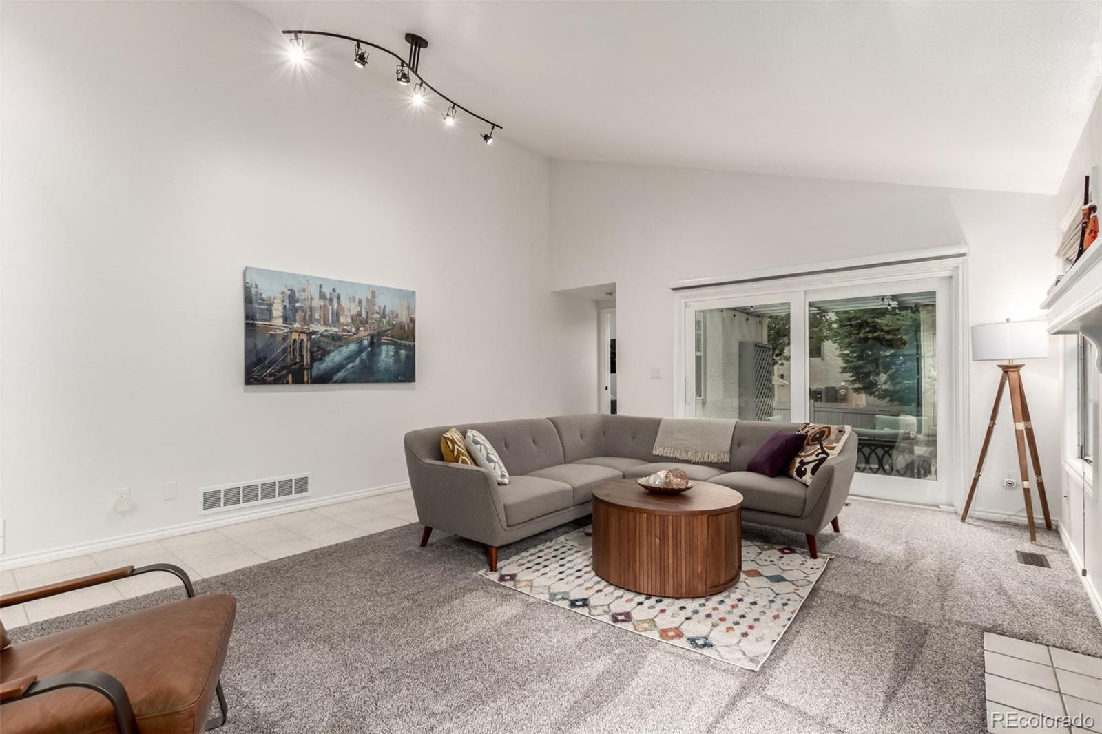 MLS Image #6 for 1633 s trenton street,denver, Colorado