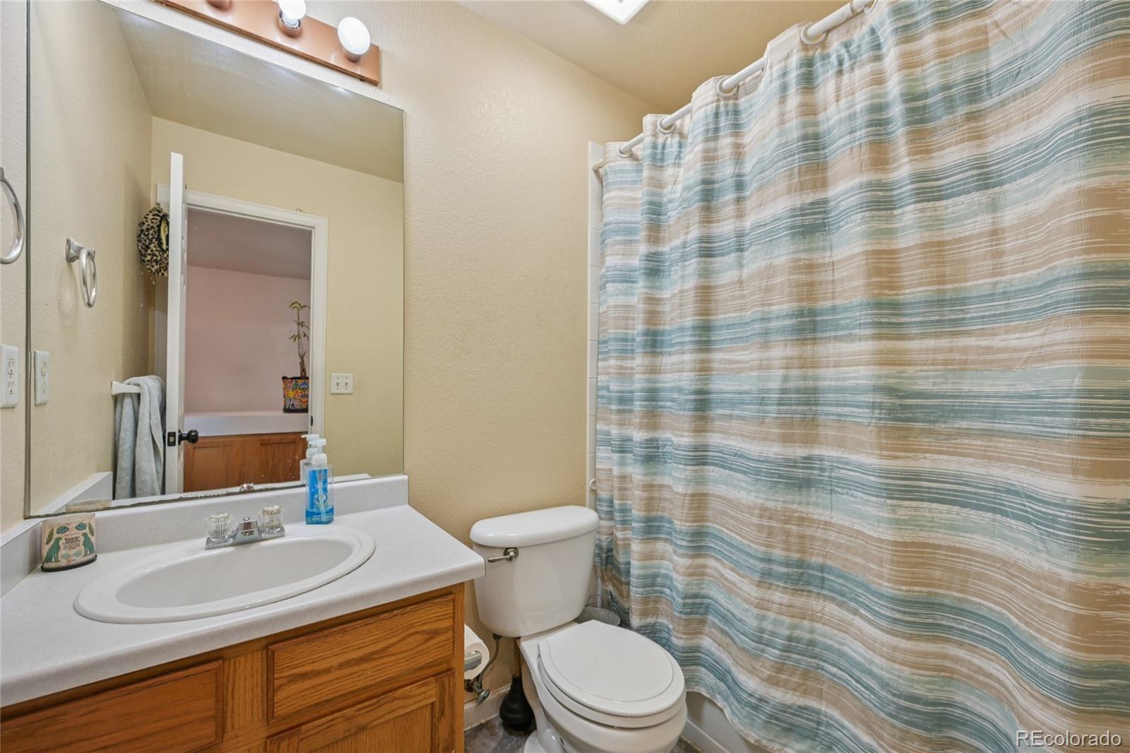 MLS Image #15 for 19707 e caspian circle,aurora, Colorado
