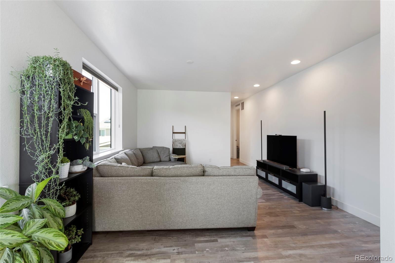 MLS Image #21 for 21405 e 59th drive,aurora, Colorado