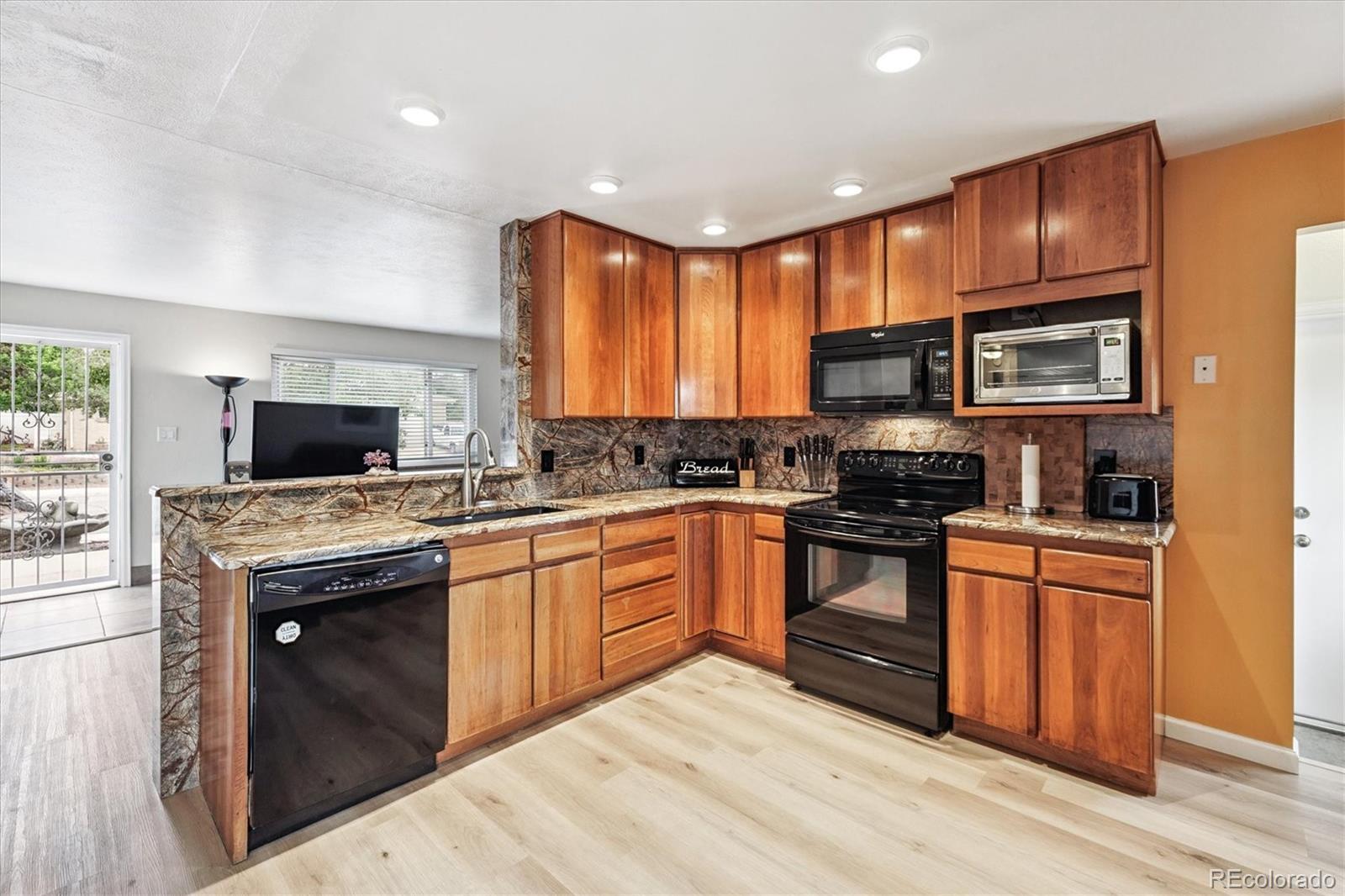 MLS Image #9 for 8460  corona street,denver, Colorado