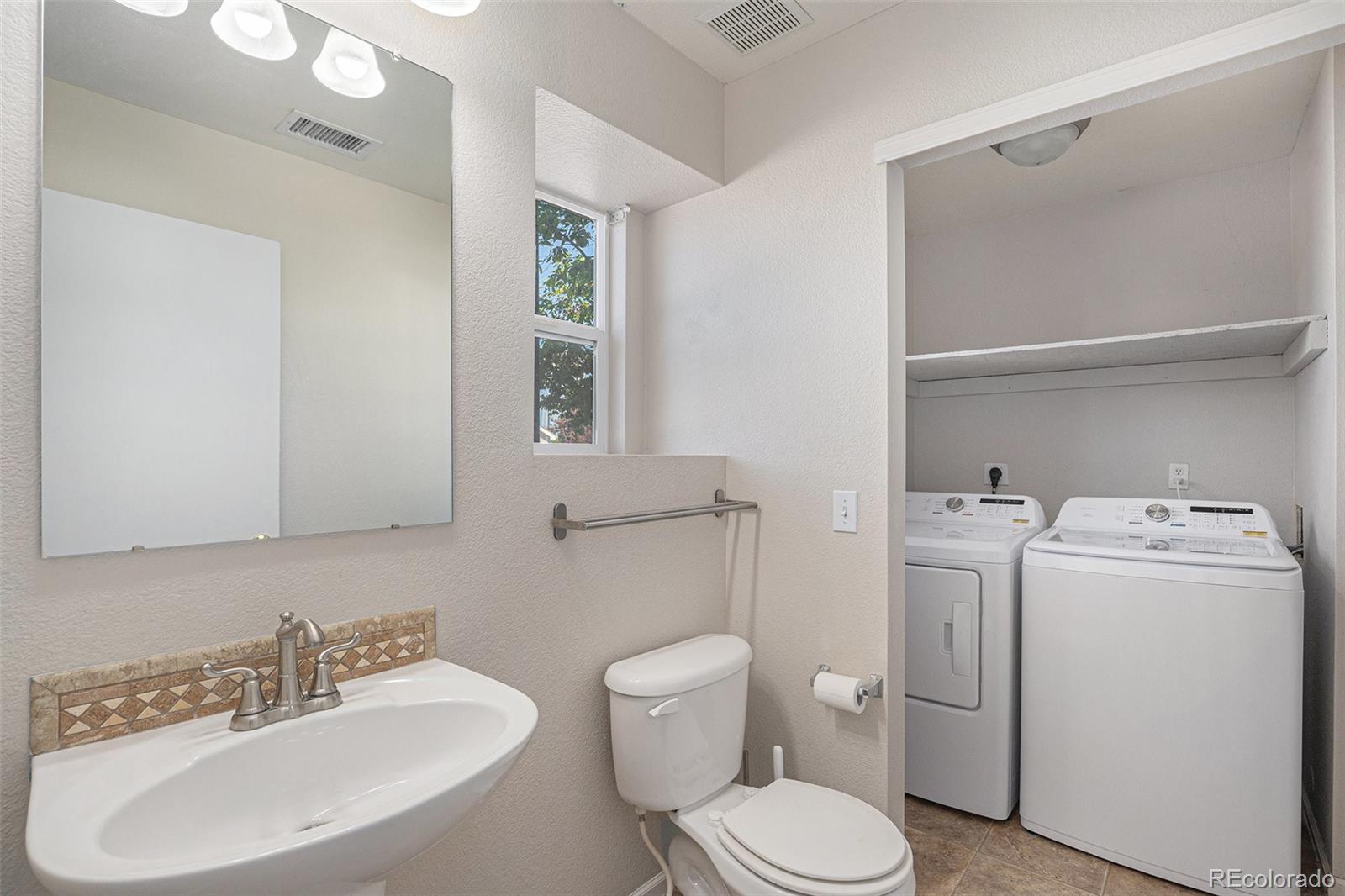 MLS Image #13 for 18954 e 57th place,denver, Colorado