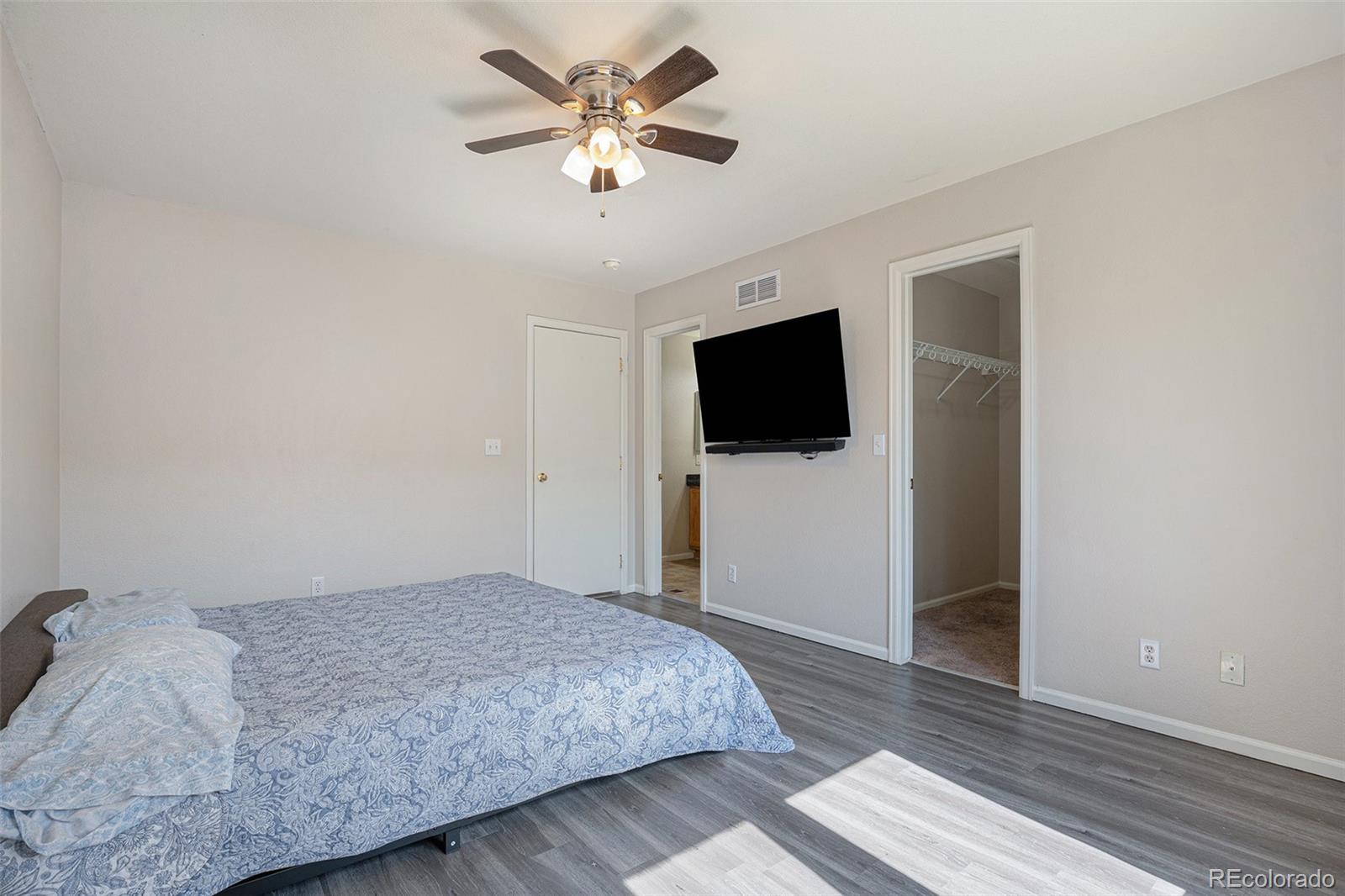 MLS Image #9 for 18954 e 57th place,denver, Colorado