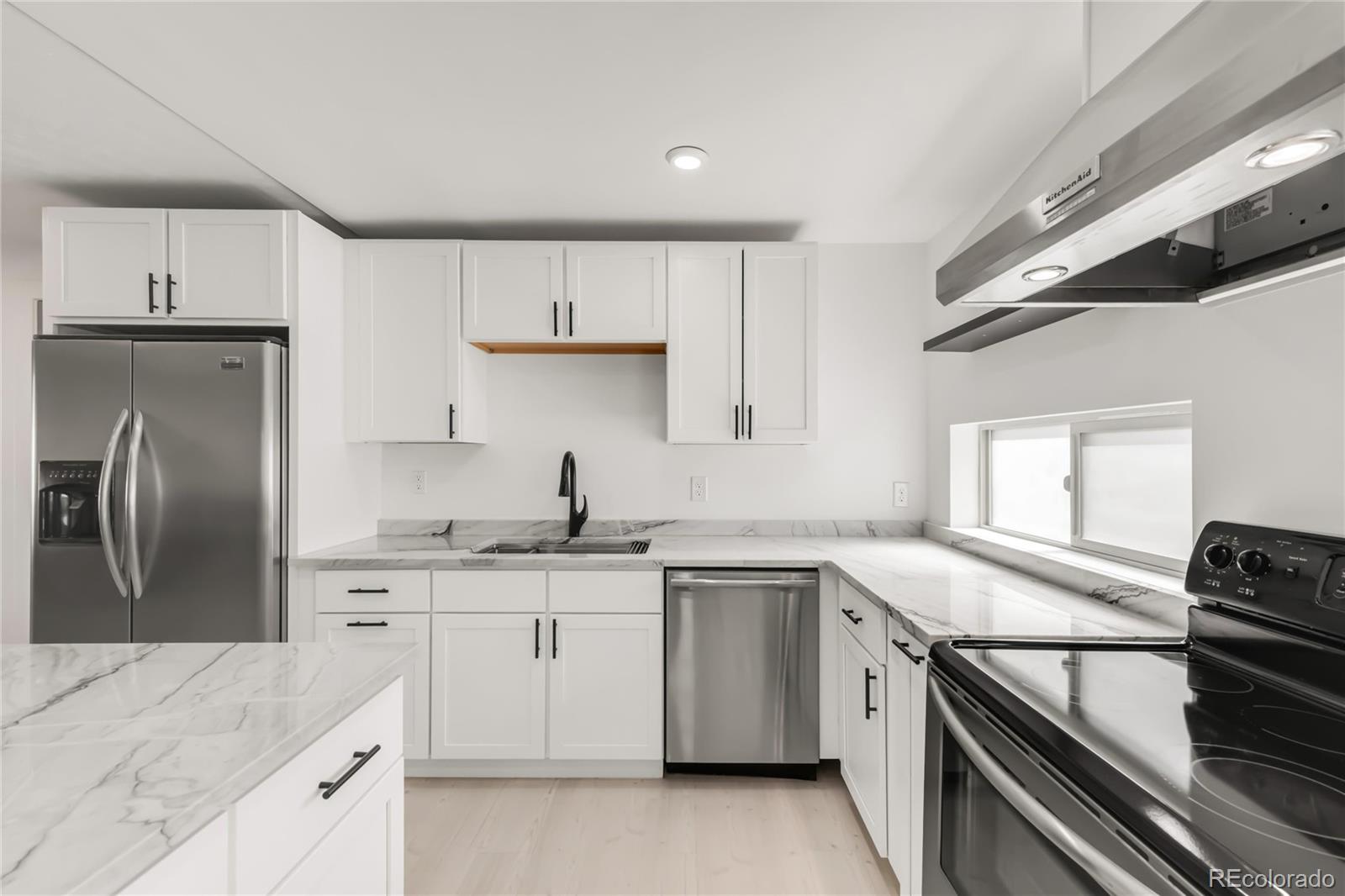 MLS Image #11 for 5090 w 36th avenue,denver, Colorado