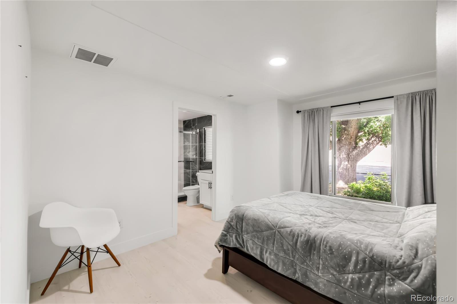 MLS Image #17 for 5090 w 36th avenue,denver, Colorado
