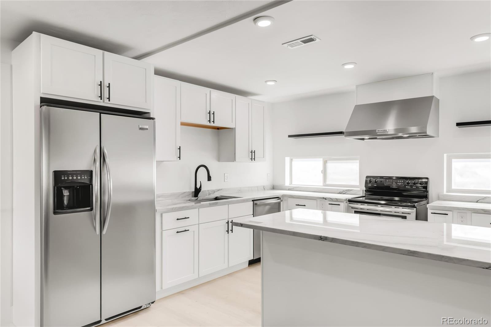 MLS Image #9 for 5090 w 36th avenue,denver, Colorado