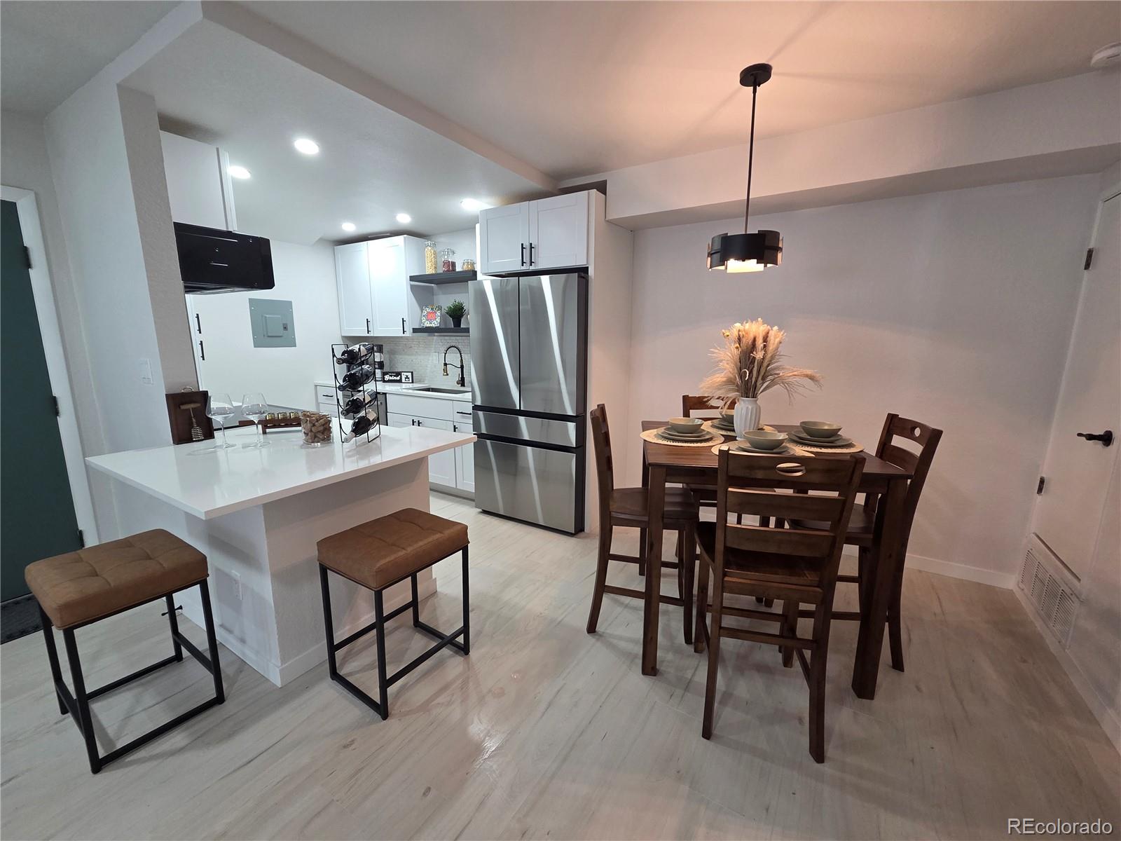 MLS Image #11 for 14433 e jewell avenue,aurora, Colorado