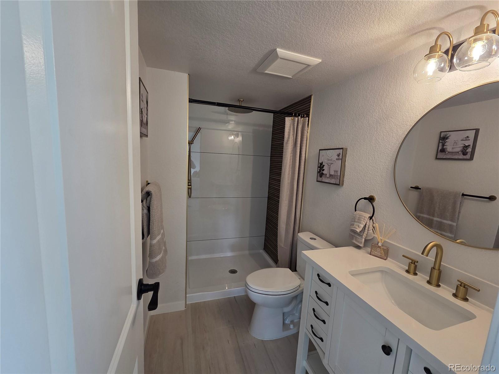 MLS Image #22 for 14433 e jewell avenue,aurora, Colorado