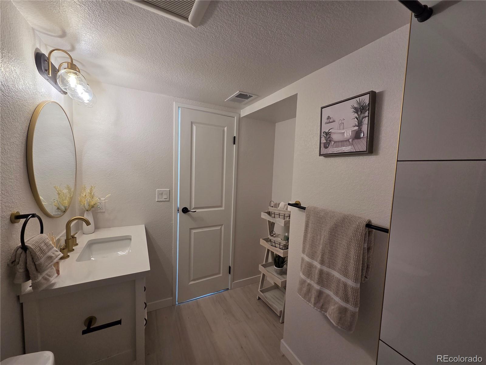 MLS Image #24 for 14433 e jewell avenue,aurora, Colorado