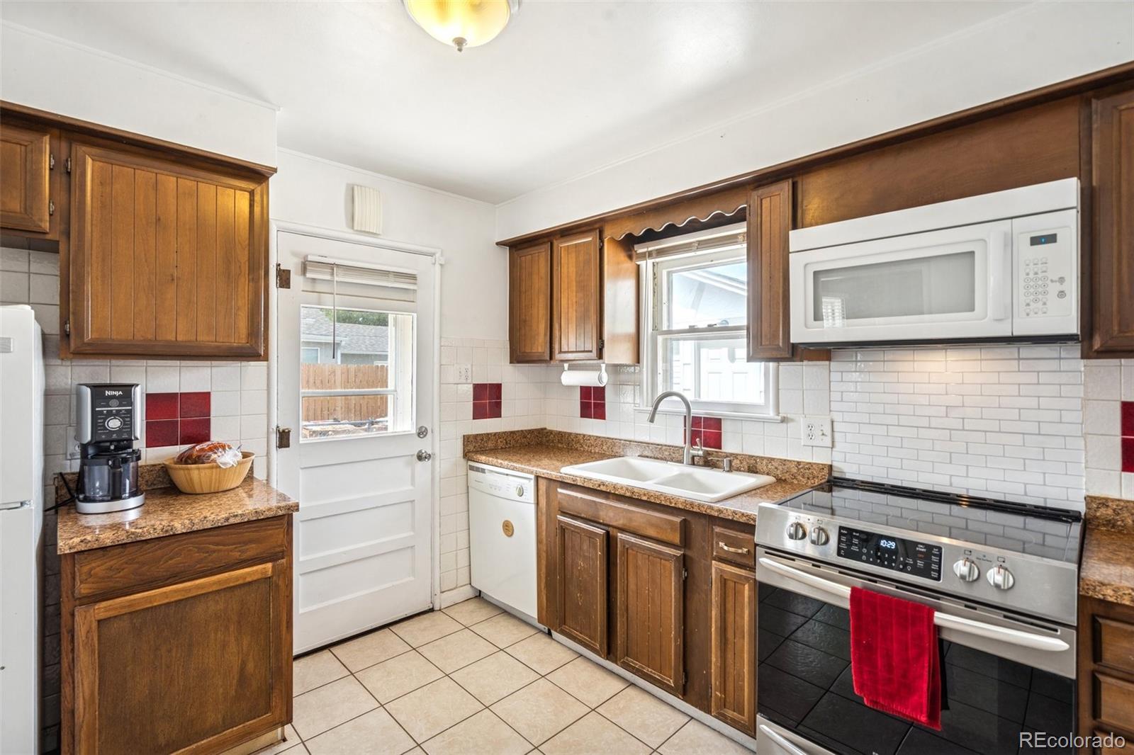 MLS Image #17 for 705  henry avenue,pueblo, Colorado