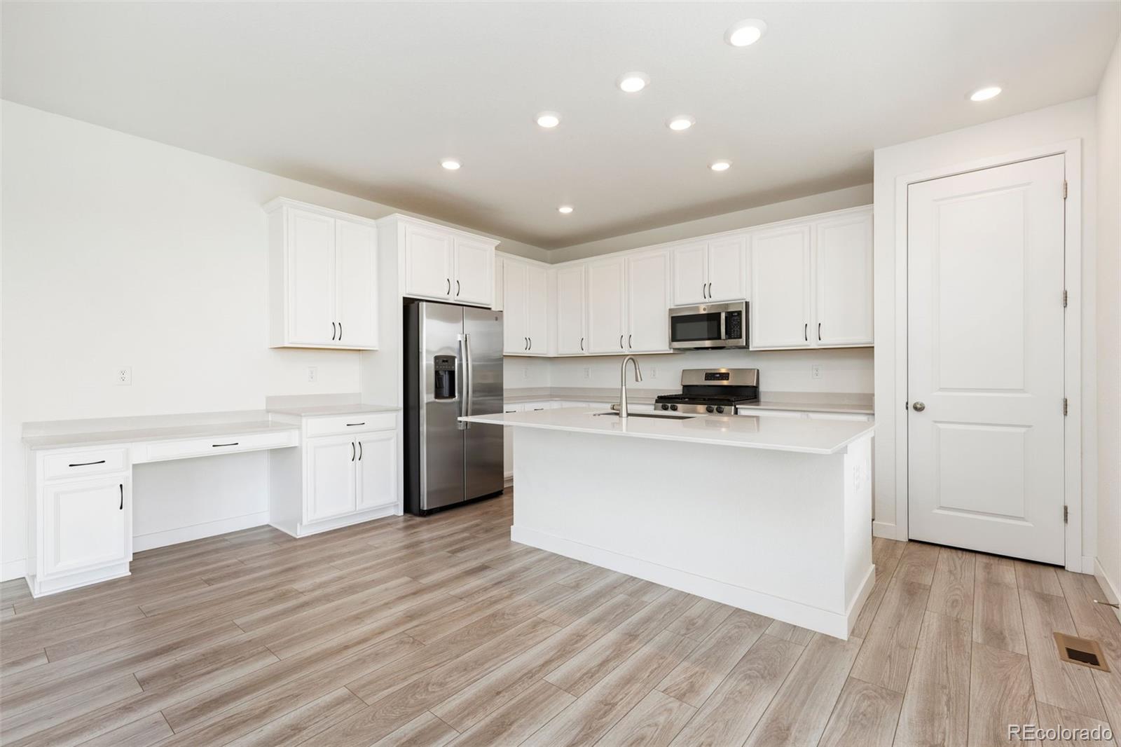 MLS Image #10 for 5226  inland avenue,firestone, Colorado