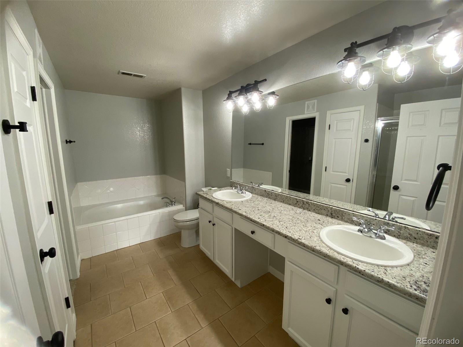 MLS Image #5 for 7131 s wenatchee way,aurora, Colorado