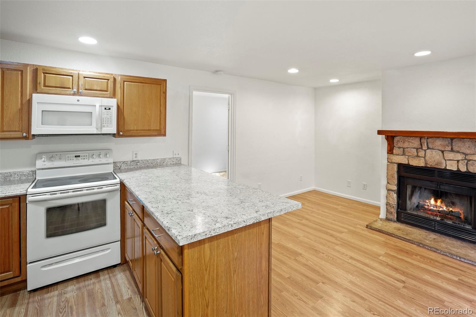 MLS Image #2 for 5250 s huron way,littleton, Colorado