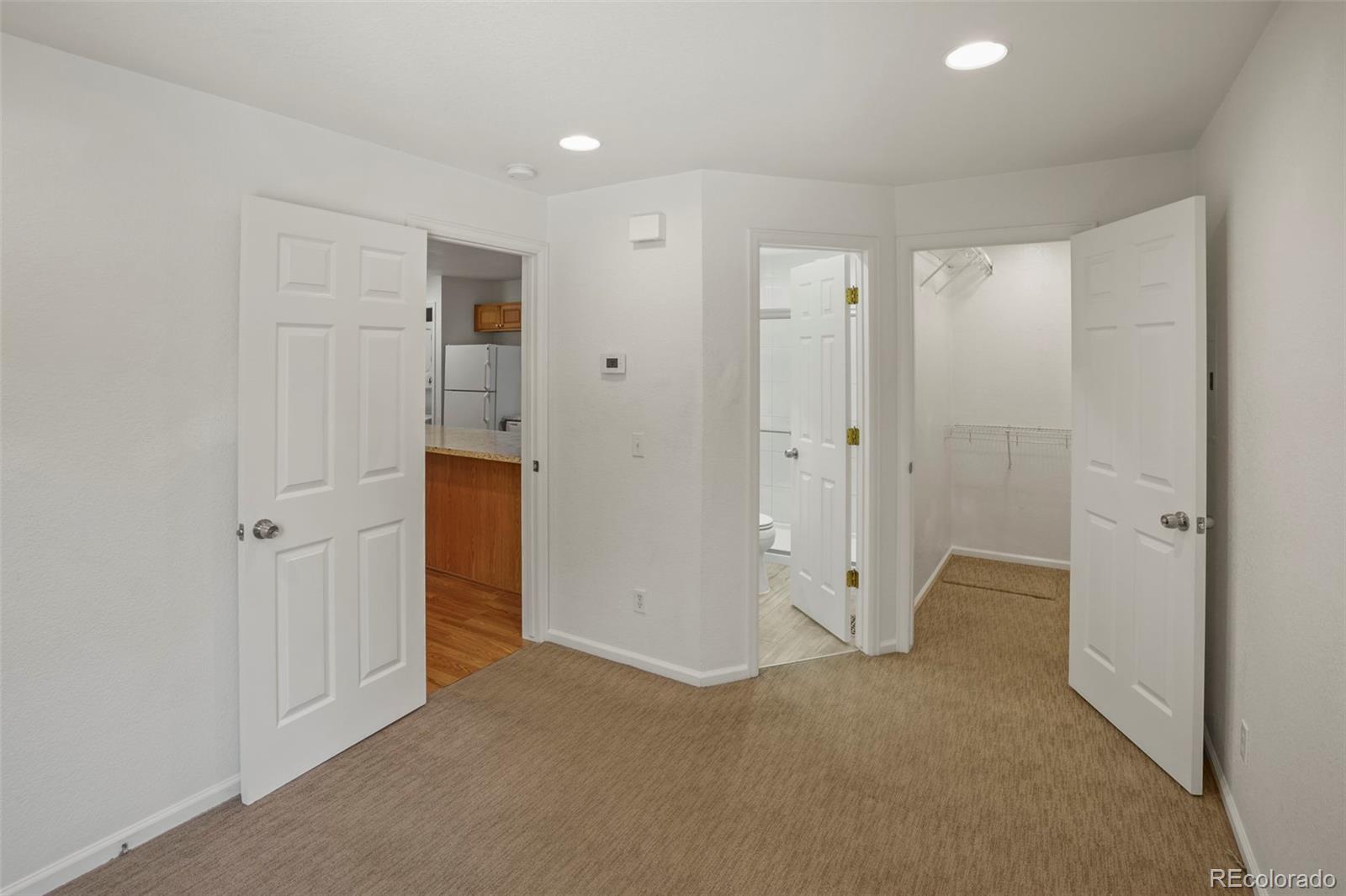 MLS Image #9 for 5250 s huron way,littleton, Colorado