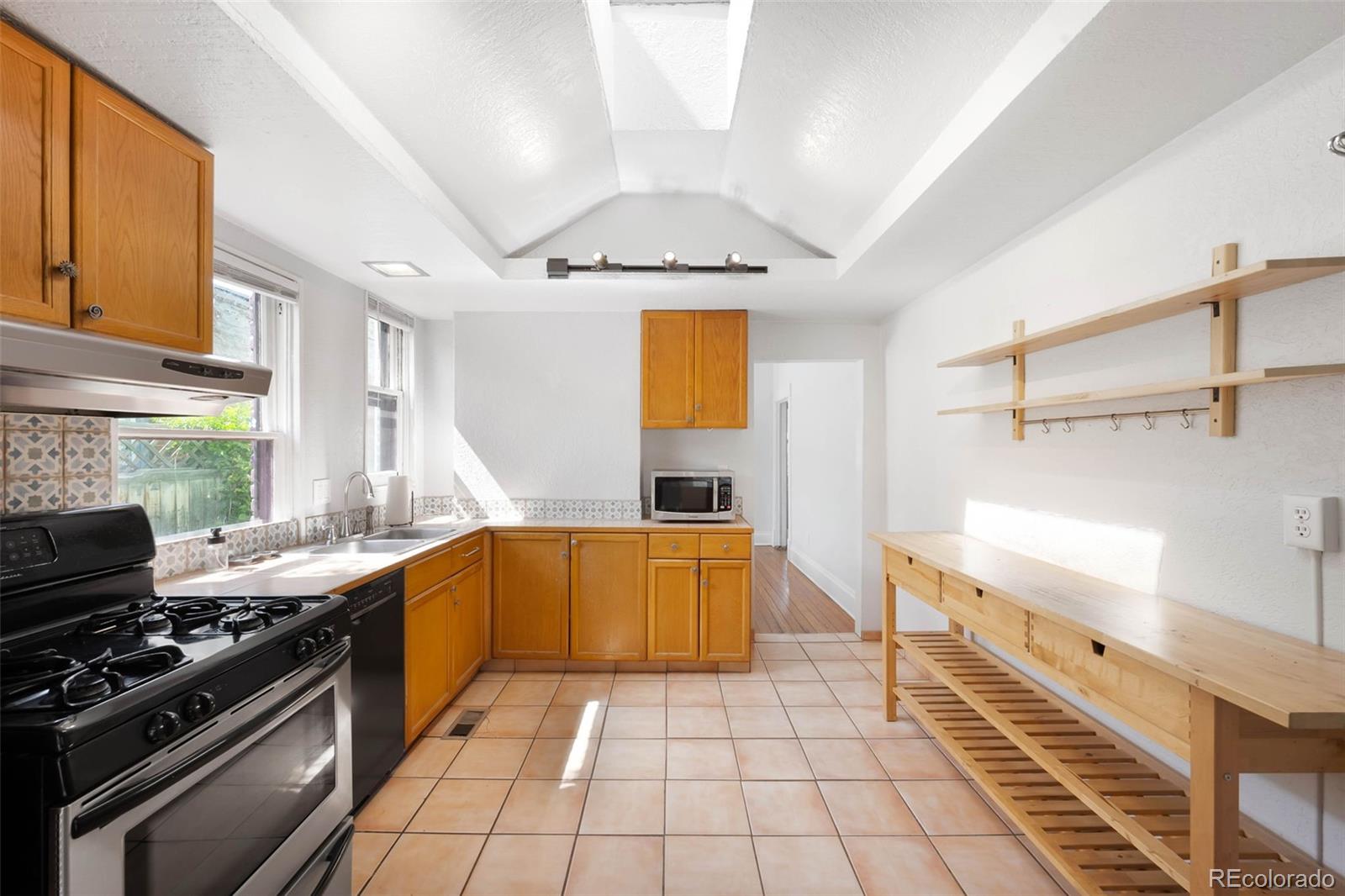 MLS Image #10 for 178 w cedar avenue,denver, Colorado