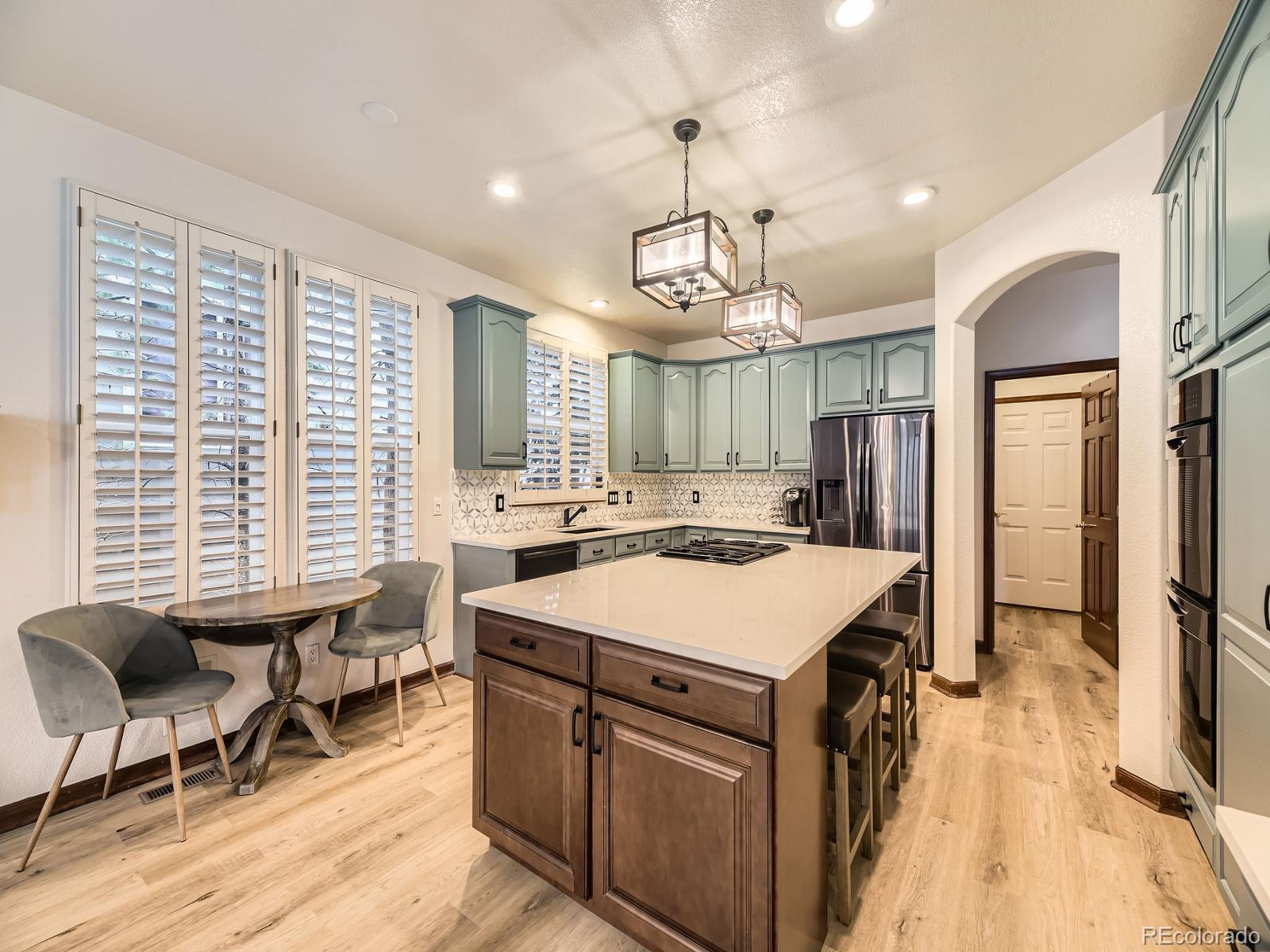 MLS Image #10 for 10050  eagle valley way,highlands ranch, Colorado
