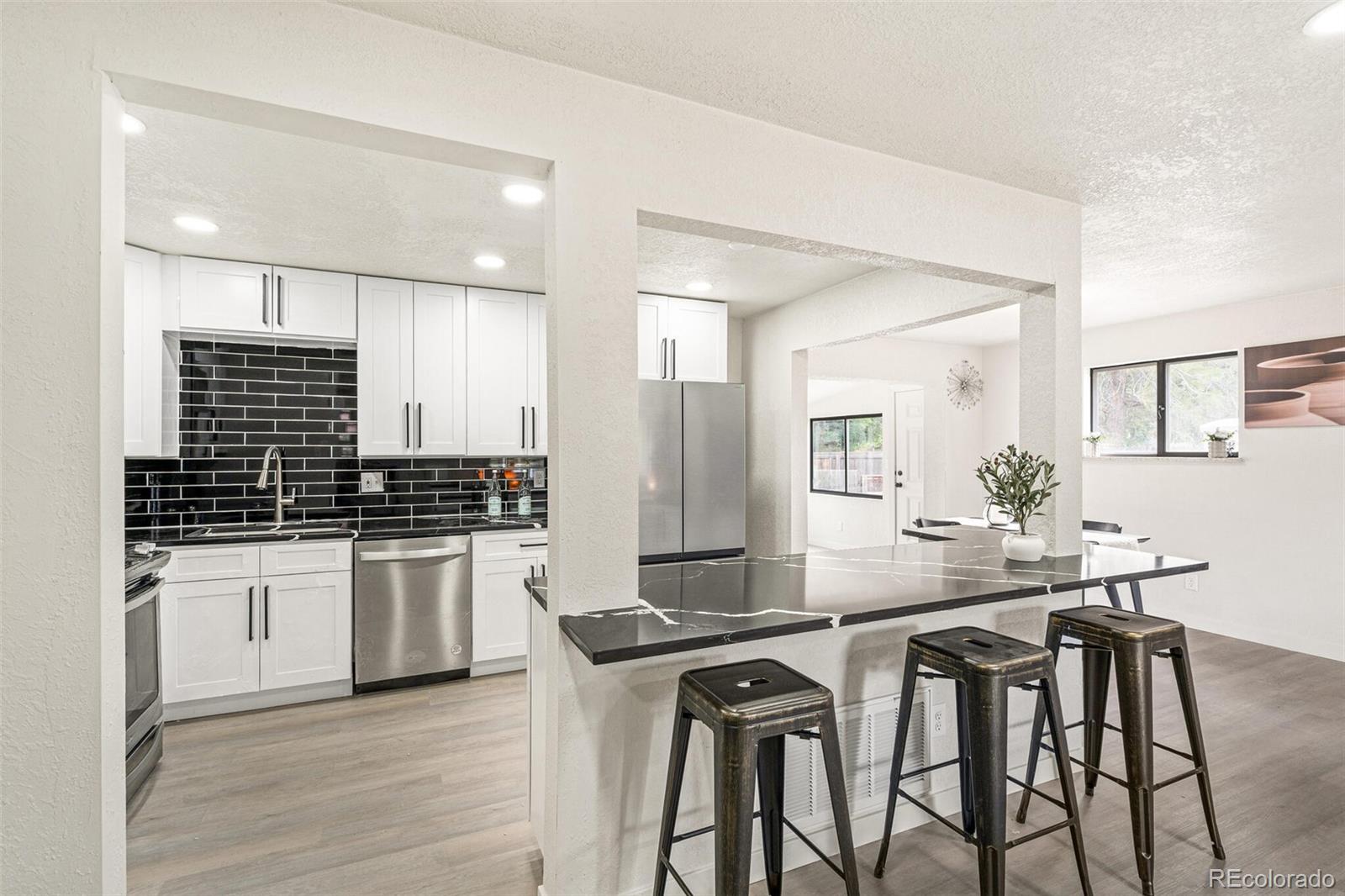 MLS Image #6 for 206  troy street,aurora, Colorado