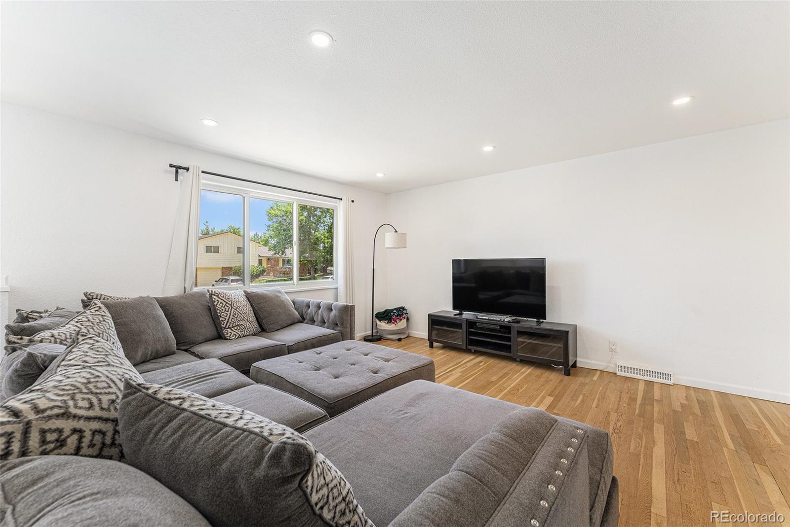 MLS Image #9 for 9265  newton street,westminster, Colorado