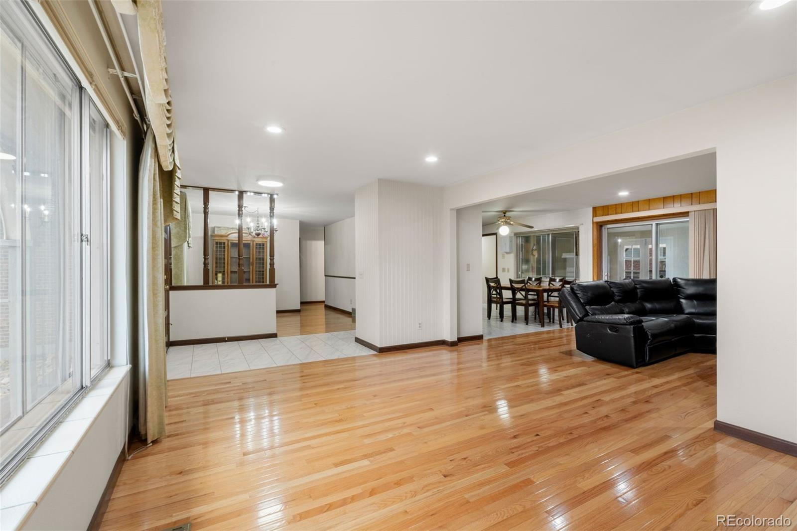 MLS Image #8 for 2696 s yukon court,lakewood, Colorado