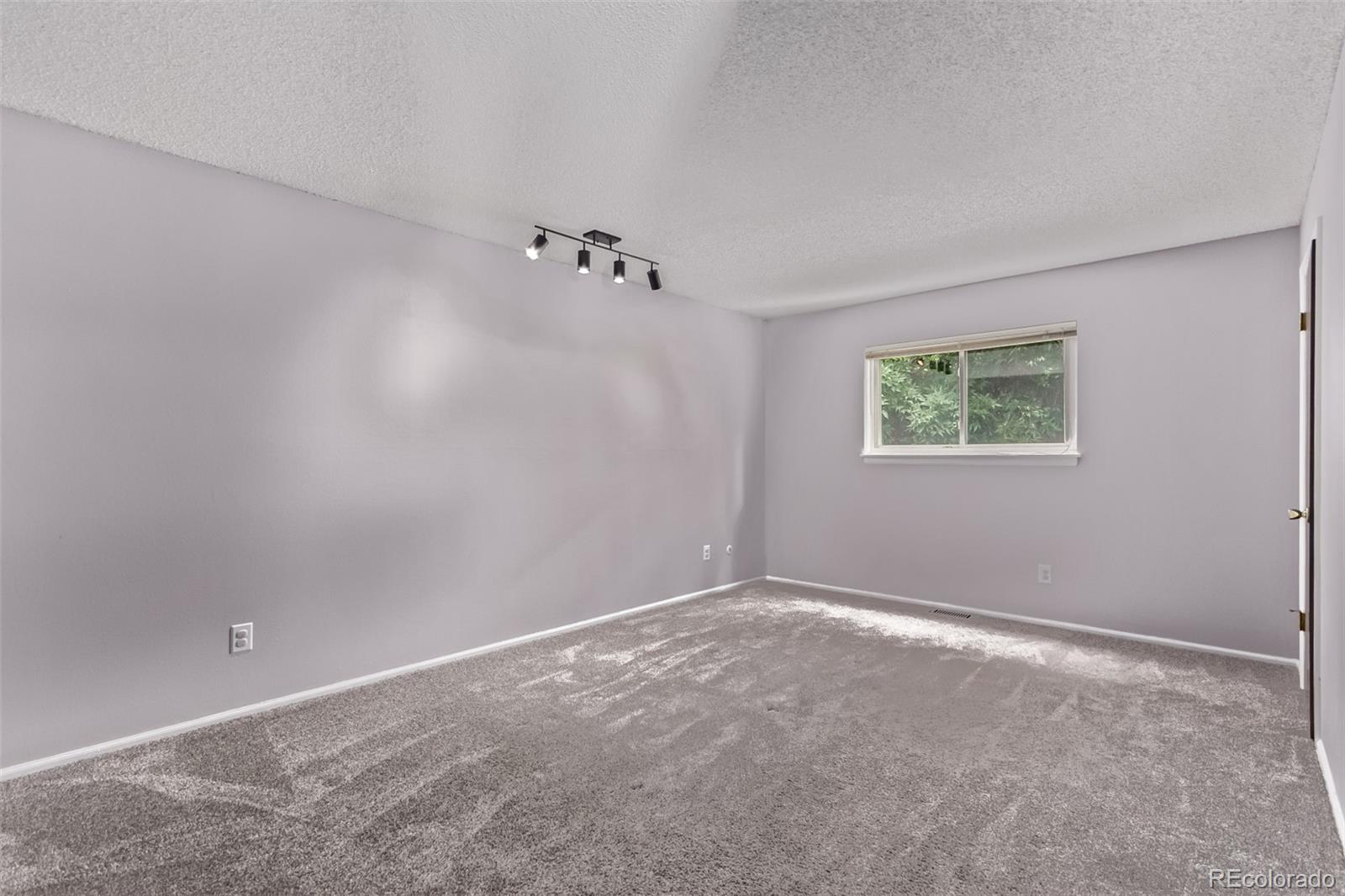 MLS Image #11 for 2212 s naples way,aurora, Colorado