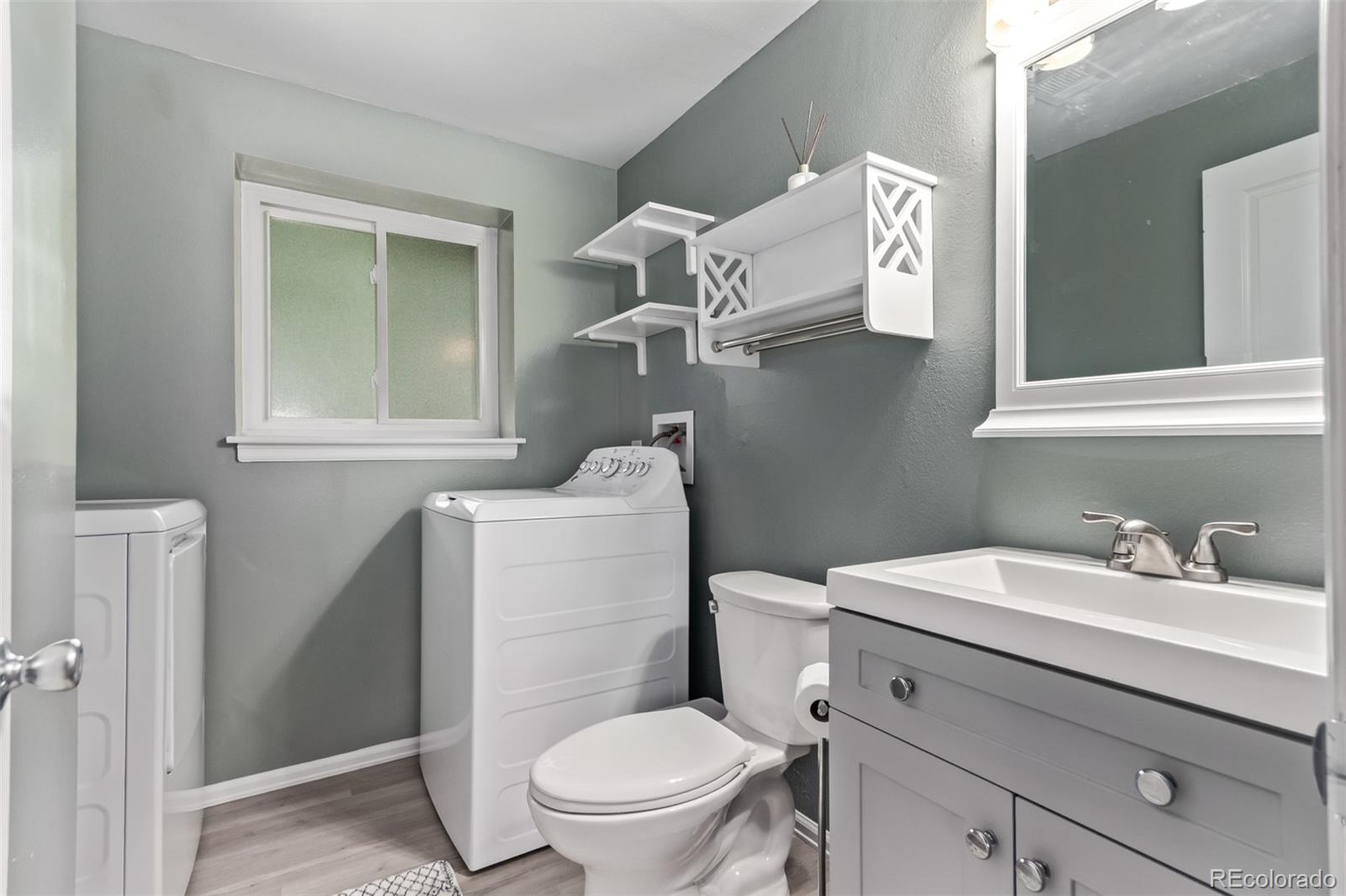 MLS Image #18 for 2212 s naples way,aurora, Colorado