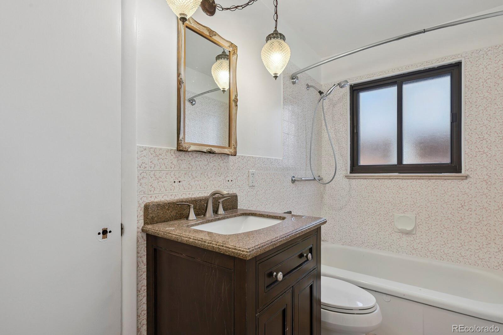 MLS Image #15 for 10595 e 23rd avenue,aurora, Colorado