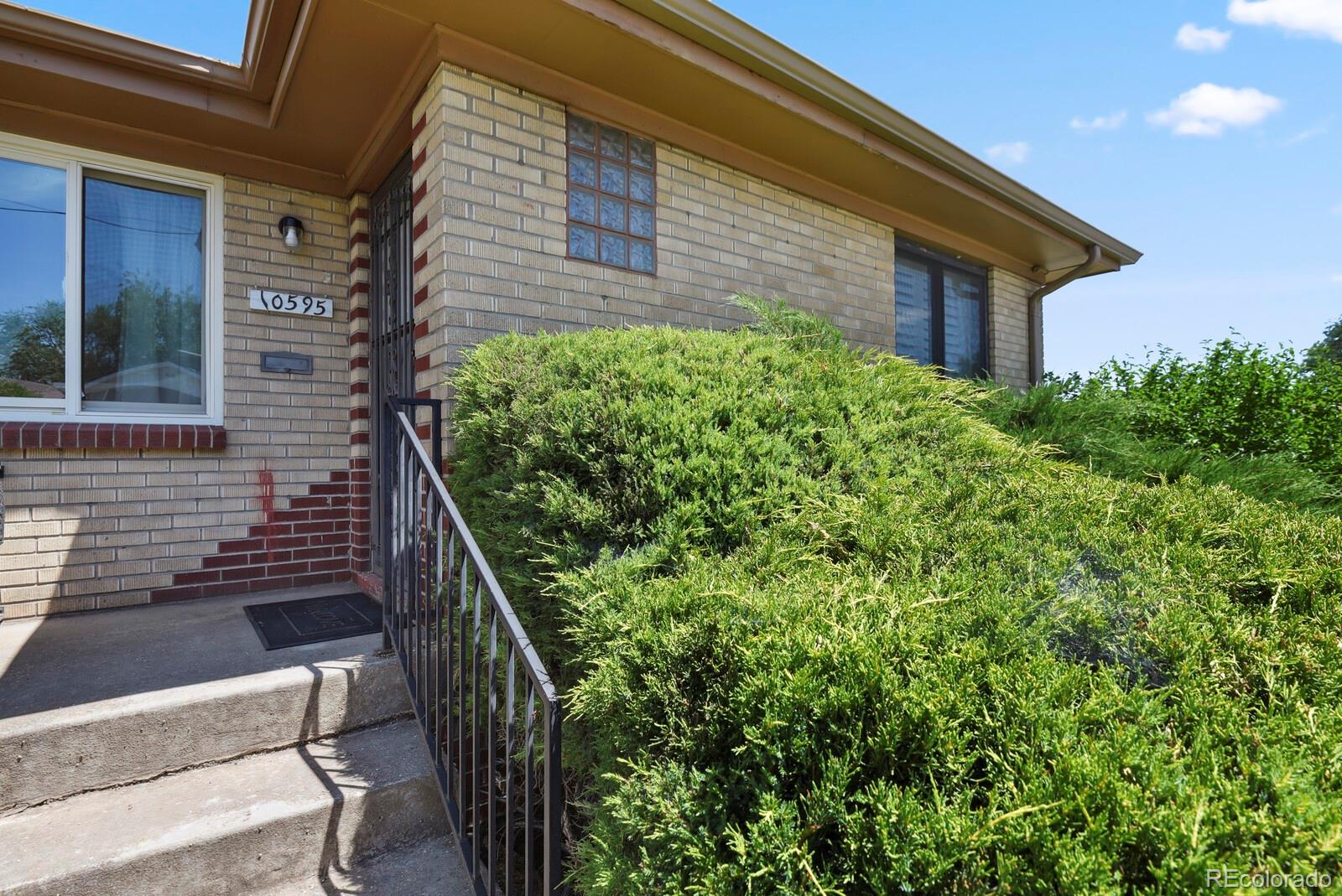 MLS Image #2 for 10595 e 23rd avenue,aurora, Colorado