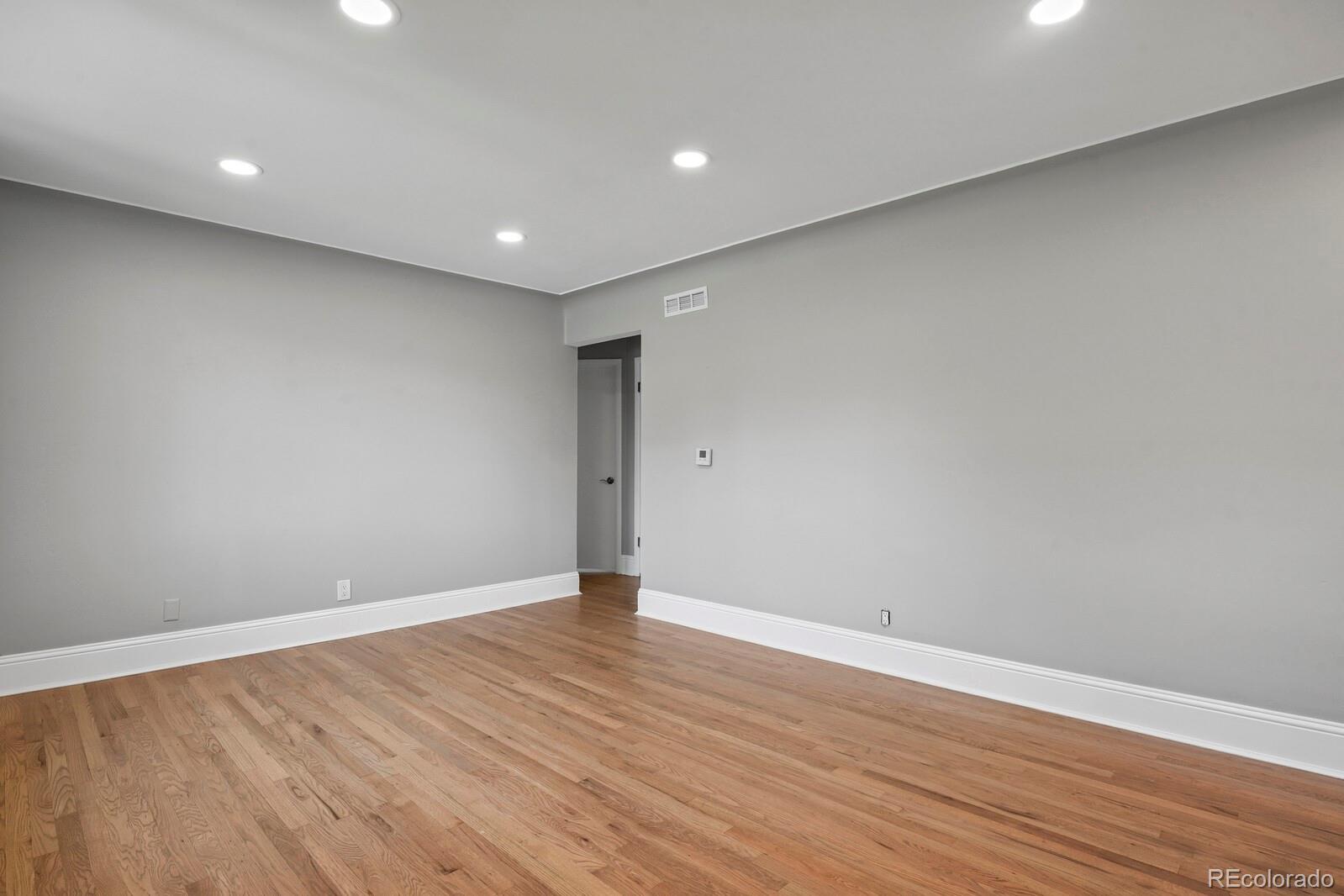 MLS Image #3 for 10595 e 23rd avenue,aurora, Colorado
