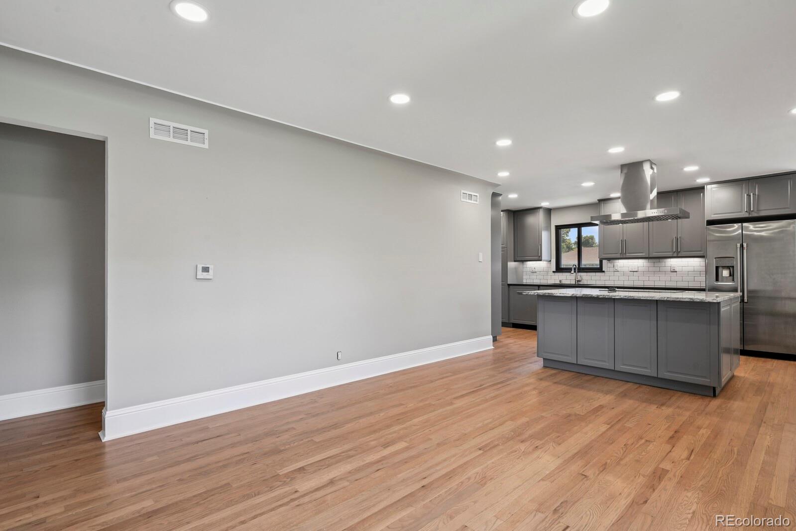 MLS Image #6 for 10595 e 23rd avenue,aurora, Colorado