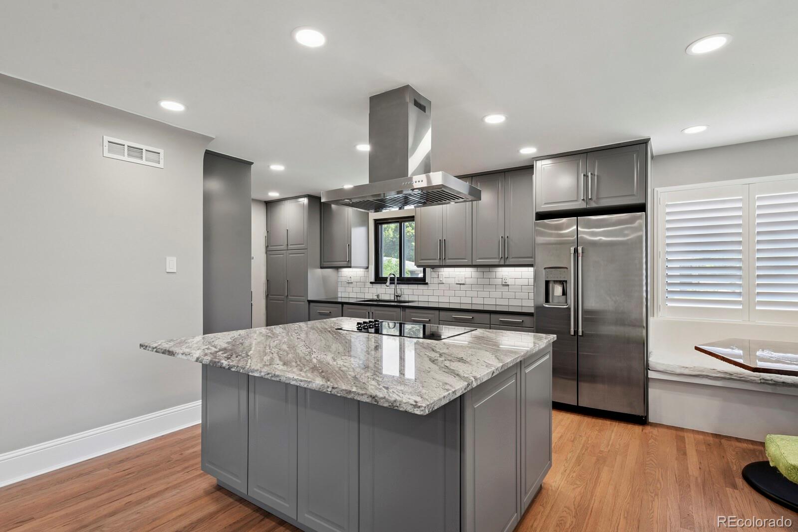 MLS Image #8 for 10595 e 23rd avenue,aurora, Colorado