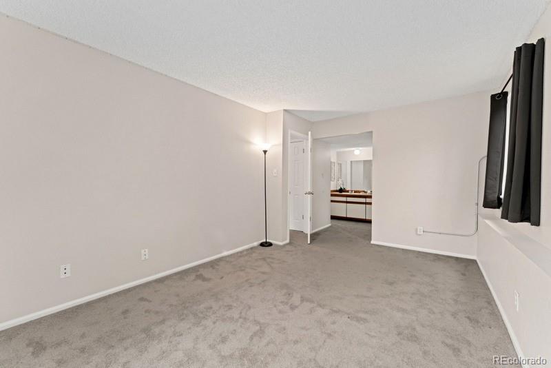 MLS Image #11 for 6388  oak court,arvada, Colorado