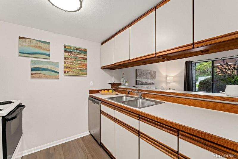 MLS Image #6 for 6388  oak court,arvada, Colorado