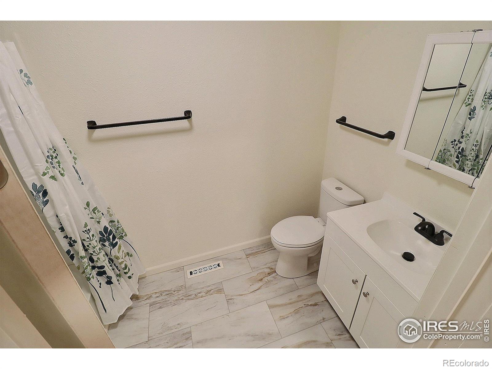 MLS Image #11 for 263 e 2nd street,ault, Colorado