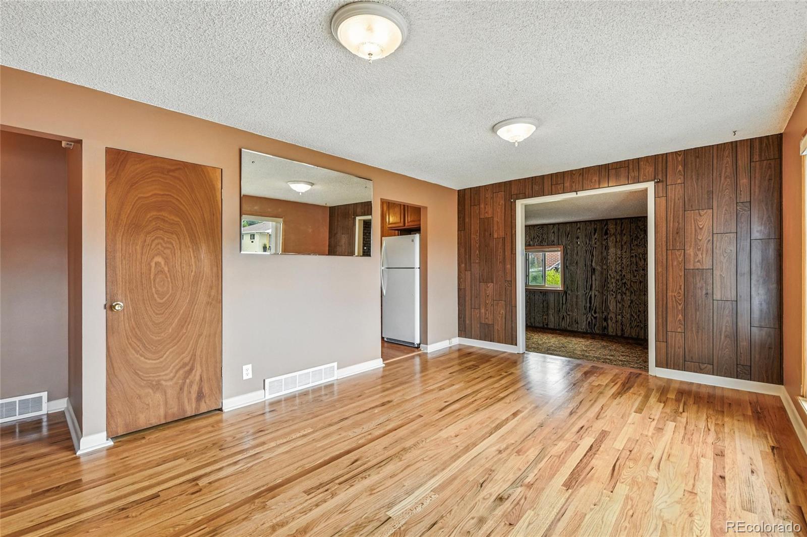 MLS Image #3 for 380 e 111th place,northglenn, Colorado