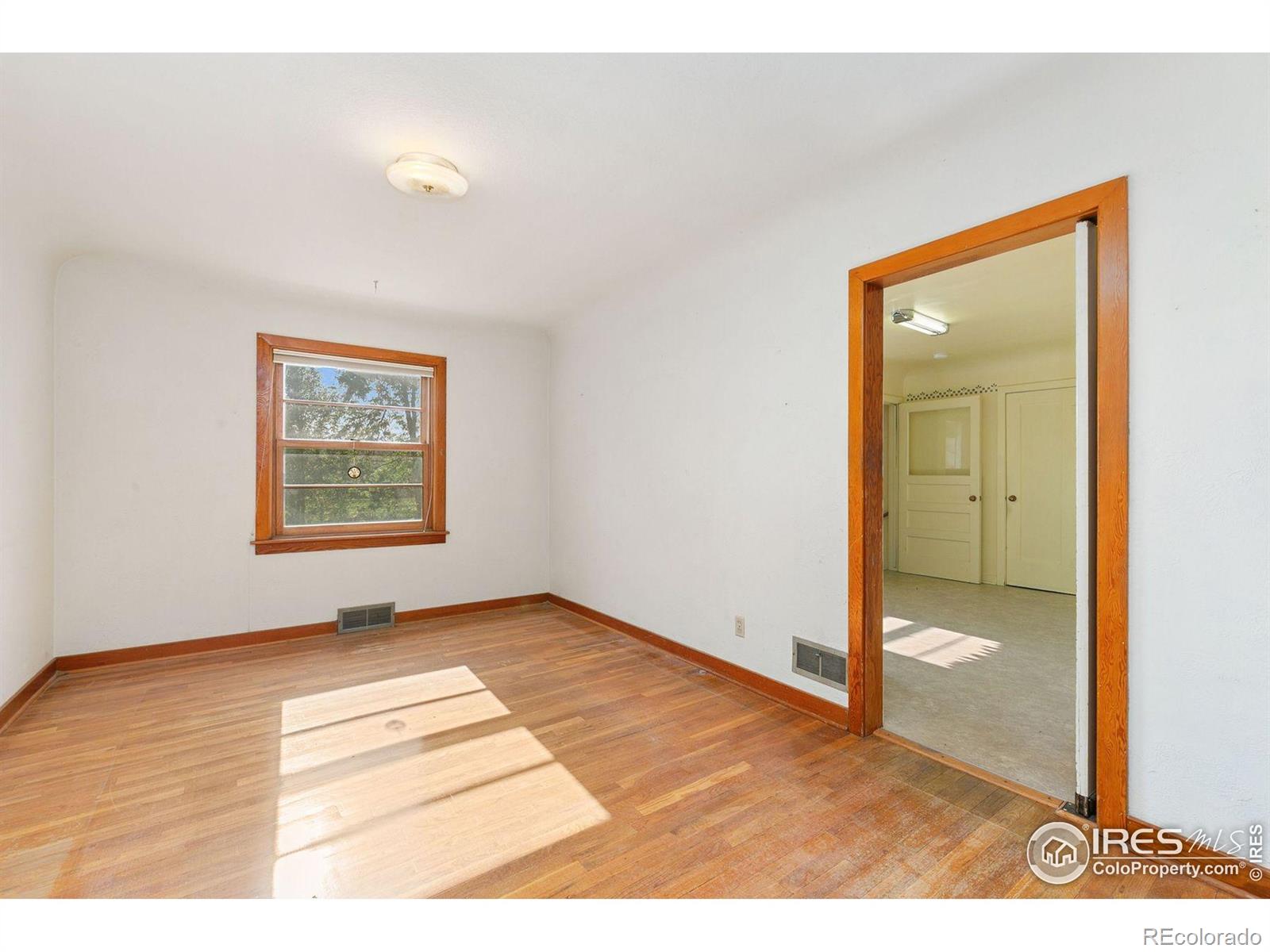 MLS Image #10 for 35779  county road 21 ,windsor, Colorado