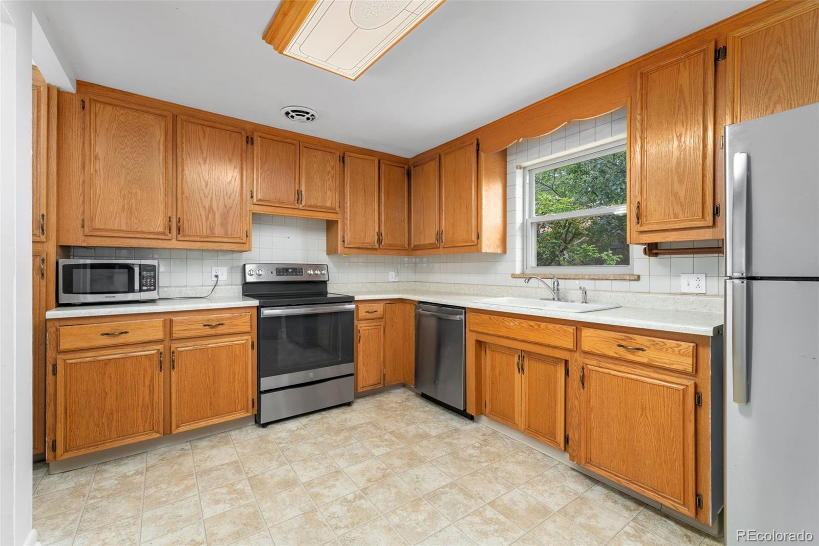 MLS Image #7 for 8675  calvin drive,arvada, Colorado