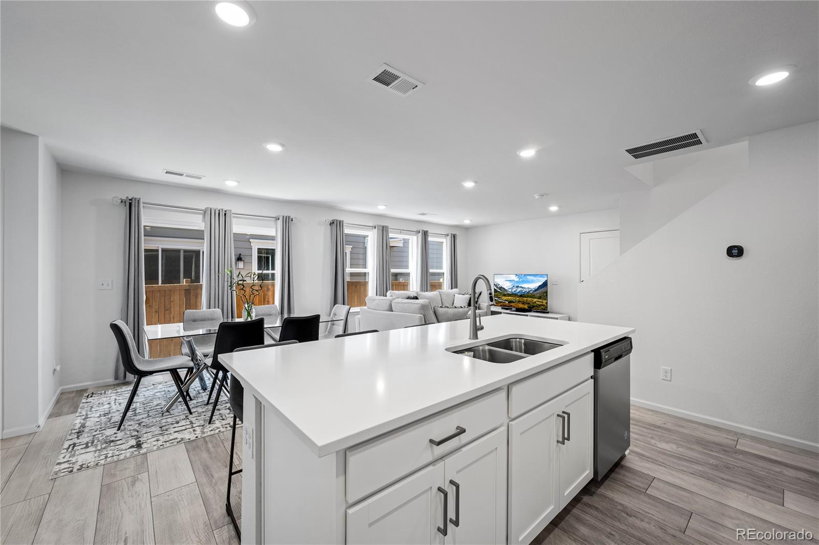 MLS Image #5 for 28330 e 6th place,watkins, Colorado