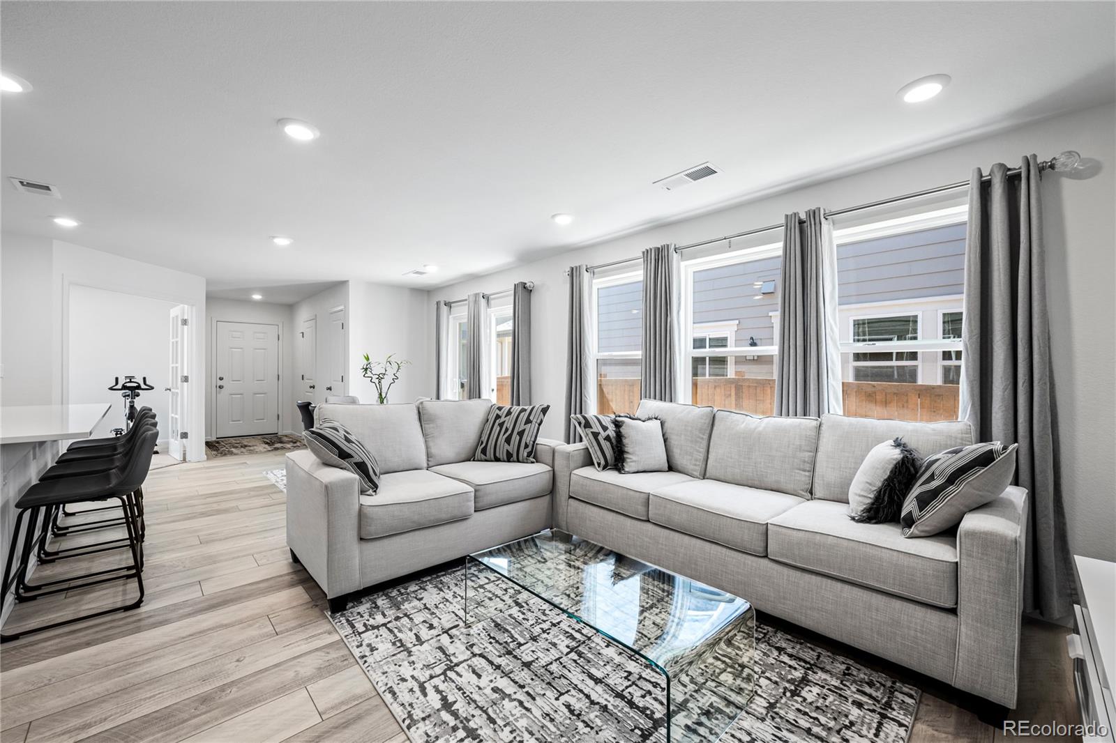 MLS Image #8 for 28330 e 6th place,watkins, Colorado