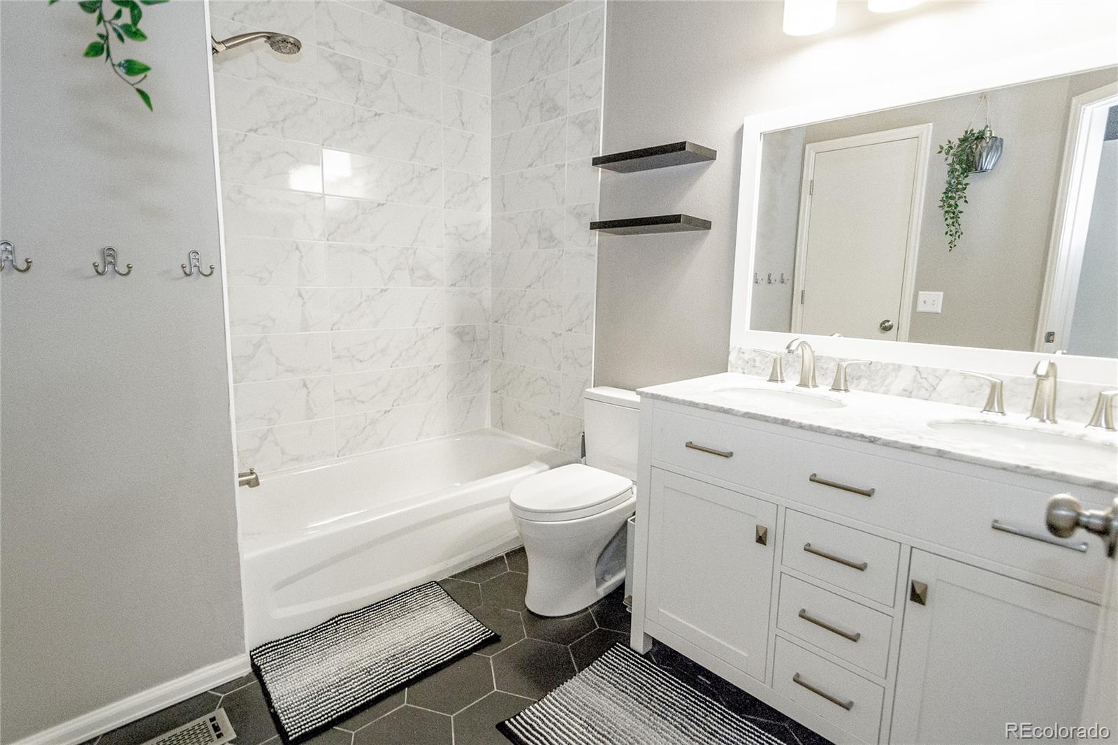 MLS Image #22 for 1699 s trenton street,denver, Colorado