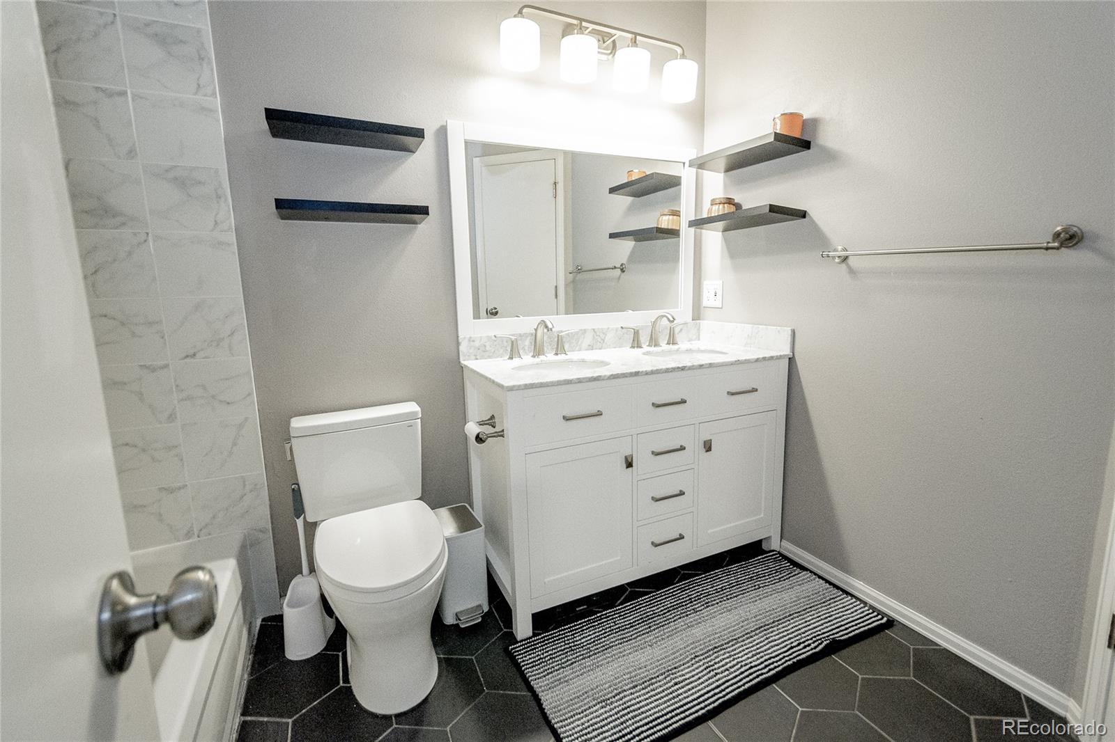 MLS Image #23 for 1699 s trenton street,denver, Colorado