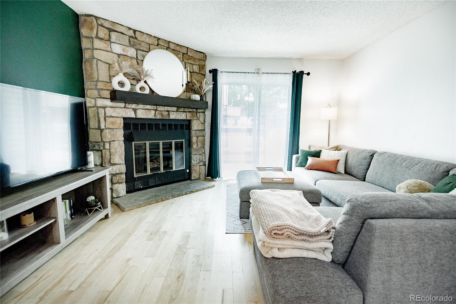 MLS Image #6 for 1699 s trenton street,denver, Colorado