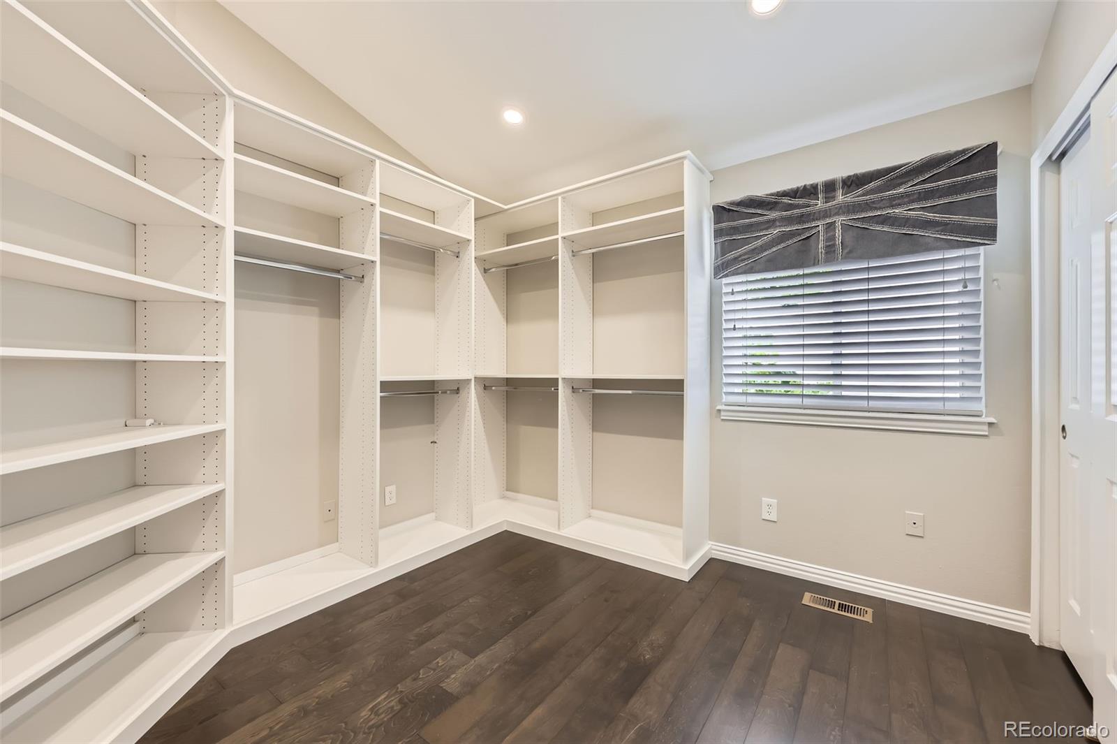MLS Image #17 for 2247 s lima court,aurora, Colorado