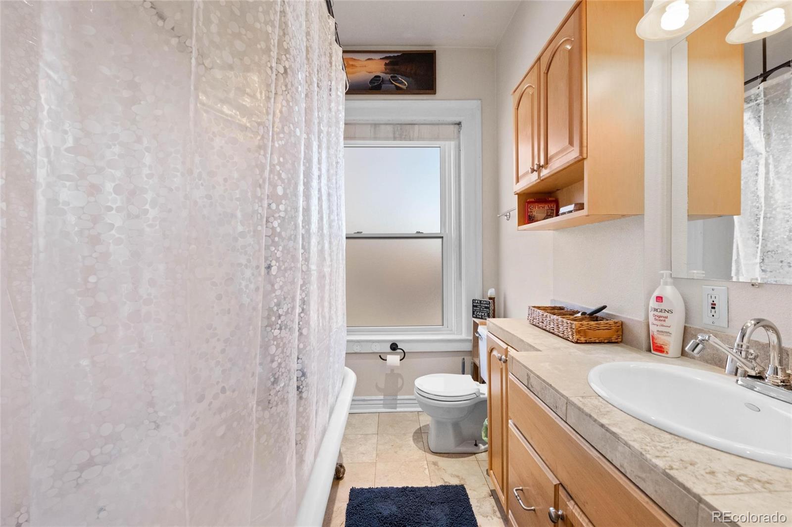 MLS Image #12 for 1450 n high street,denver, Colorado