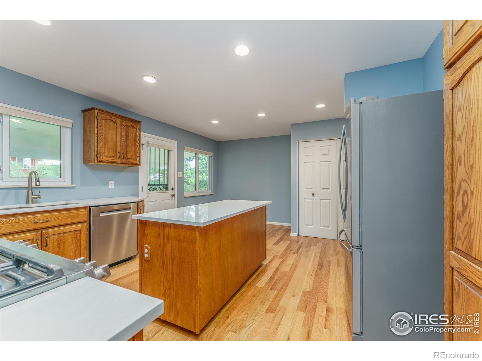 MLS Image #11 for 13313 w utah circle,lakewood, Colorado
